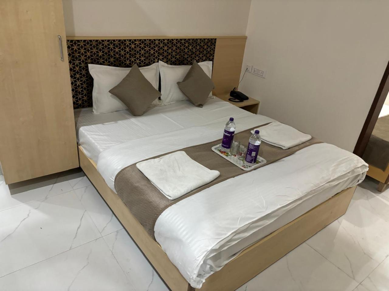 Hotel Silver Moon Jaipur Bagian luar foto